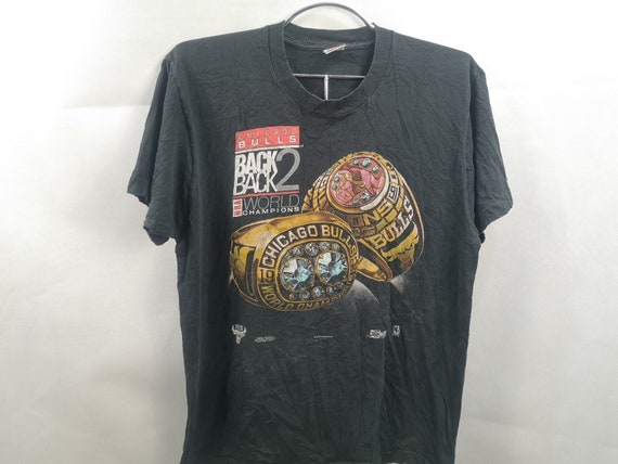Vintage Chicago Bulls Black2Black 90s T-Shirt Size