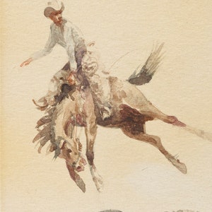 Puede incluir: Una pintura de acuarela de un vaquero montando un caballo que se est&aacute; encabritando. El caballo es marr&oacute;n y blanco, y el vaquero lleva un sombrero blanco y una camisa azul claro. El caballo est&aacute; en el aire, con las patas extendidas. El vaquero est&aacute; sujetando las riendas del caballo.