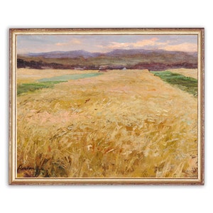 Puede incluir: Una pintura de un campo de trigo dorado con una vista lejana de colinas en el fondo. El cielo es de un azul suave con toques de nubes rosadas y moradas.