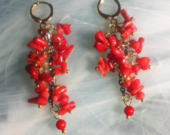 Mmm, you can almost smell the sea when you wear these rustic-style earrings with tiny nugget beads of various corals