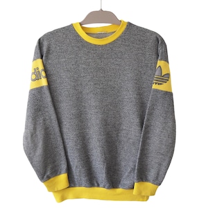 Vintage ADIDAS Sweatshirt gray yellow jumper Size women&#39;s M 90s crewneck sport style
