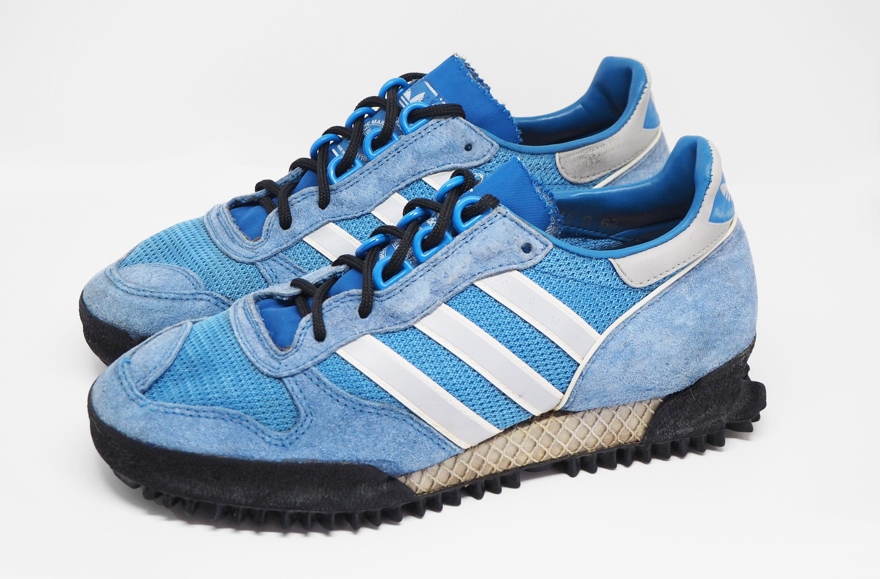 ヴィンテージ ADIDAS マラソン TR スニーカー 80 年代 レトロ ヴィンテージ ADIDAS マラソン TR スニーカー 80 年代 レトロ