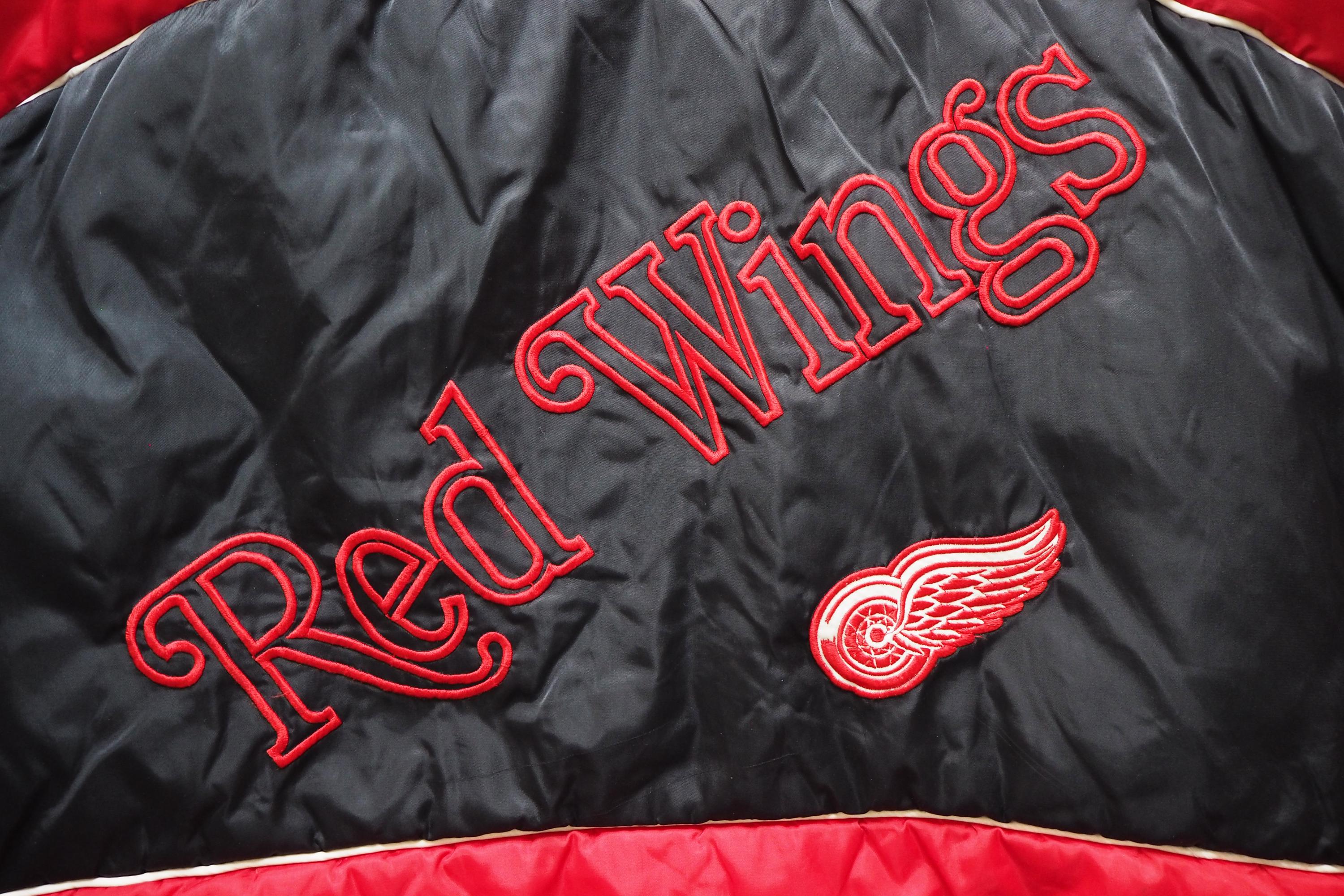 Vintage NHL 1990s Detroit Red Wings STARTER Black Half Zip