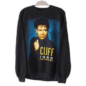 Vintage Cliff Richard 1992 Tour Sweatshirt big logo music 90s merch black crewneck jumper pullover rock music USA Access All Areas Size XL