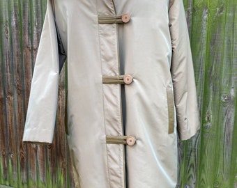 Plus size vintage coat by Henri Barrau of Cannes.