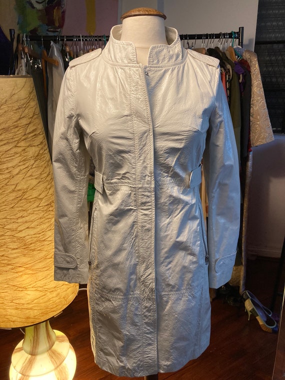 2000’s vintage white leather coat by Nolita - image 3