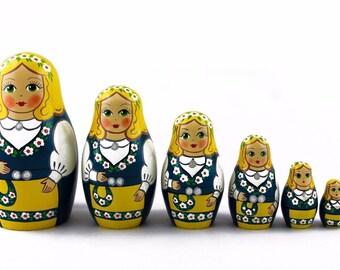 dutch stacking dolls