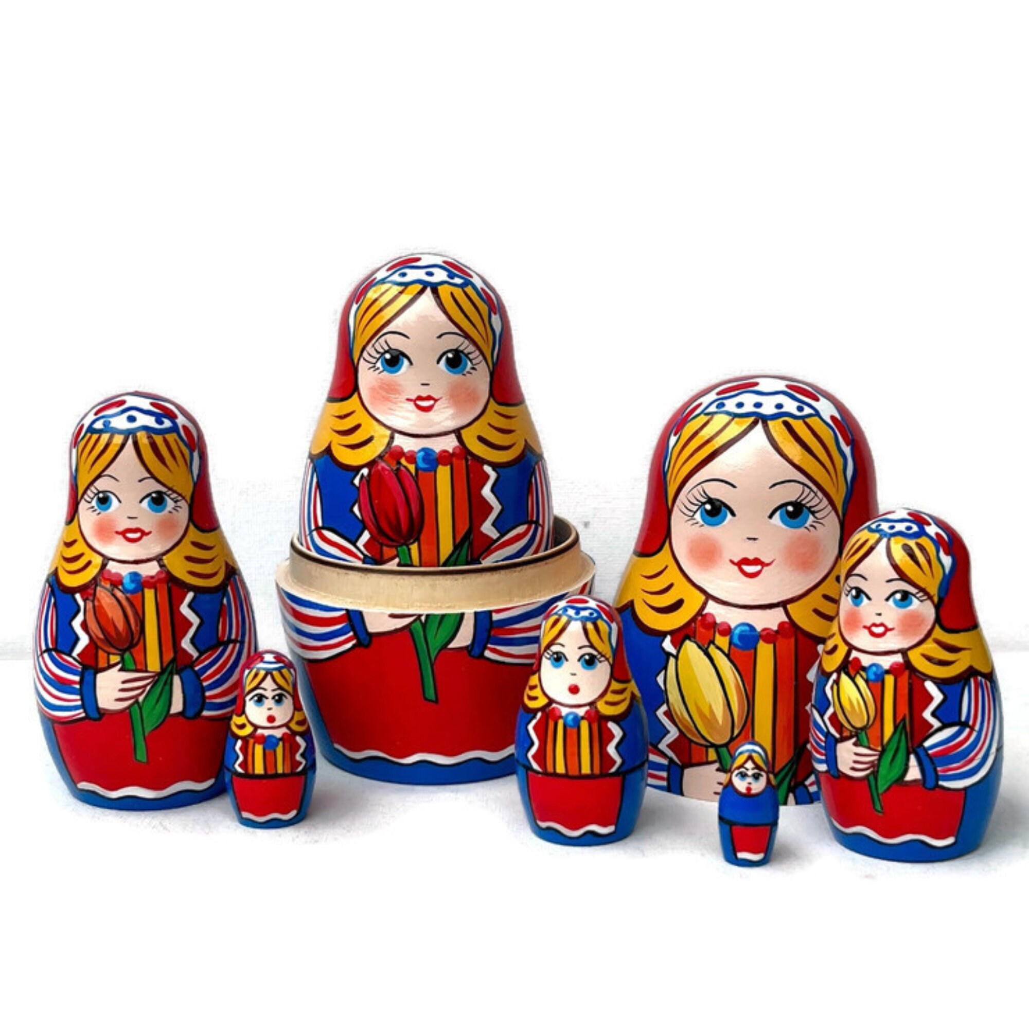 Dutch nesting dolls hotsell