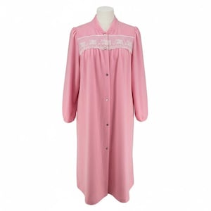 Vintage 1970s Valetta Pink Dressing Gown Nightgown Lace Embroidery Medium