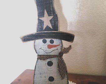 wood snowmen shelf sitter for your primitive/country/rustic decor