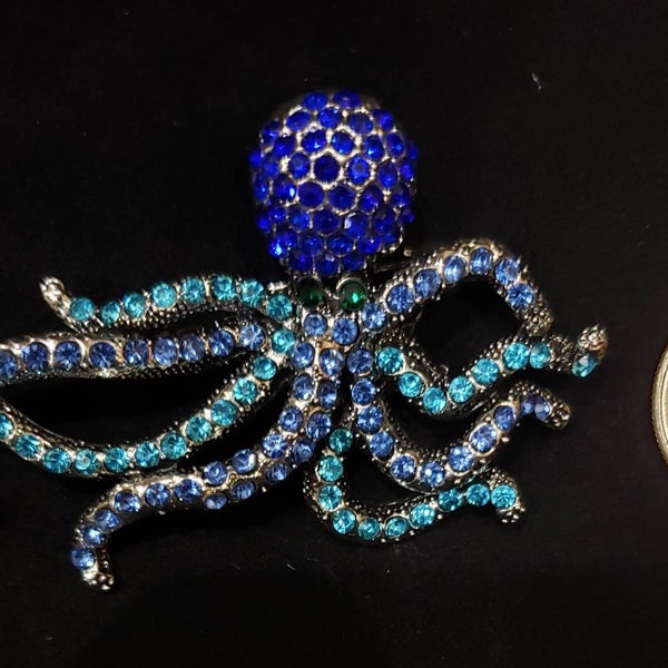 Lovely Blue Octopus Brooch