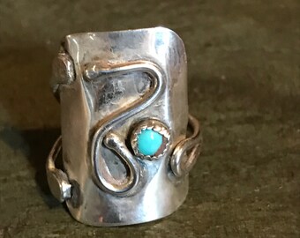 Silver and turqouise ring