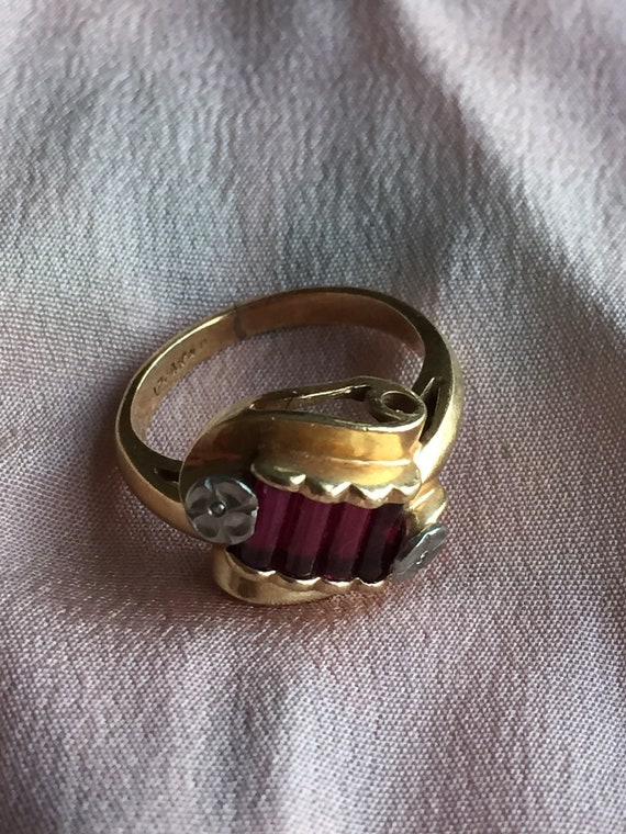 Gold and Garnet Ring - image 2