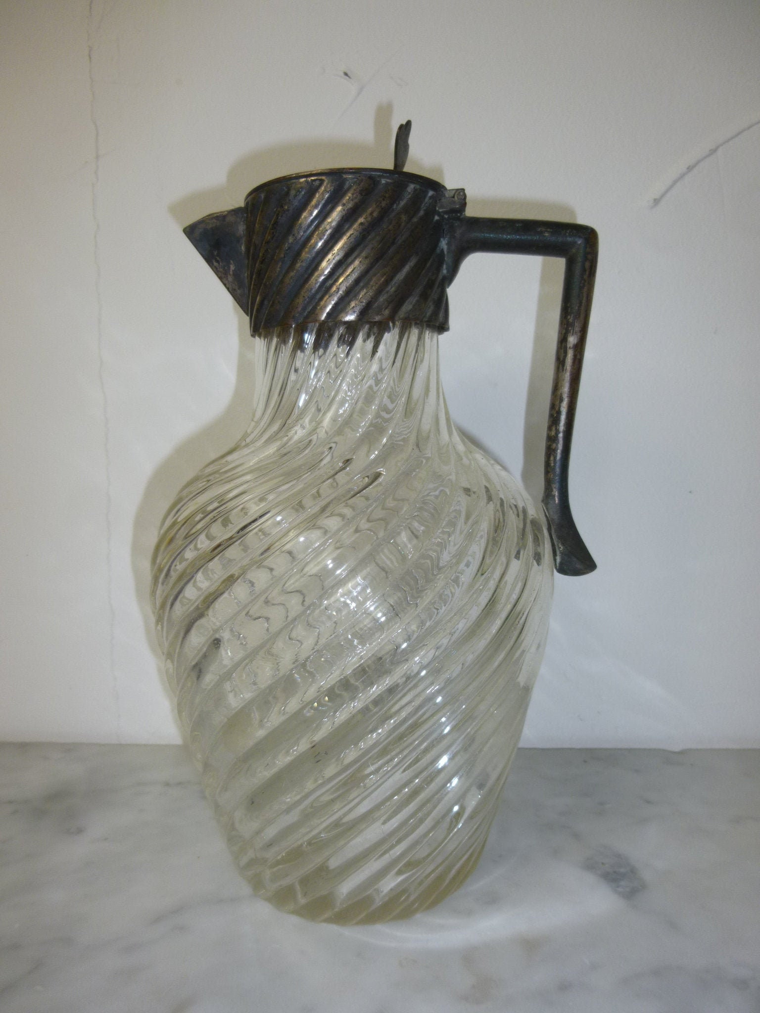 Ancien Pichet Carafe Verre Torsadé et Métal Argenté