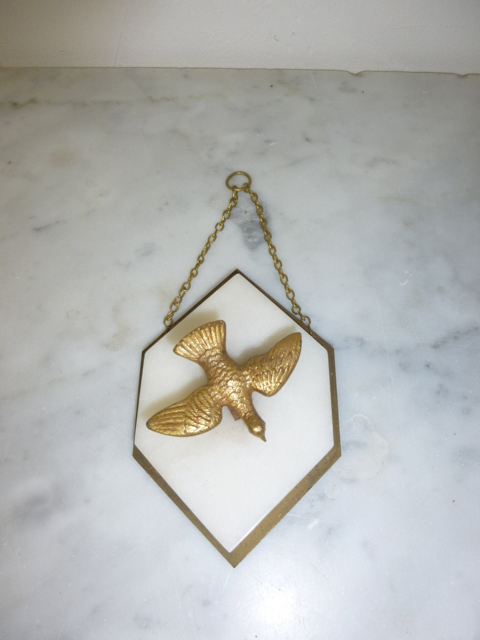 Objet Religieux, Colombe Bronze et Marbre à Suspendre