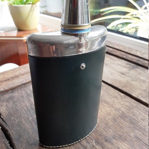 Hip flask whiskey bottle in leather case with 2 cups 50s 60s European Vintage