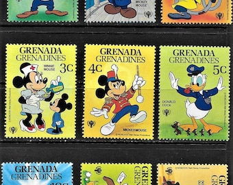Disney High Value Grenada Grenadines 1979 set van 9 postzegels en een souvenirvel Scott #350-9 Postfrisse Jaar van het kind Mickey Minnie Donald Goofy