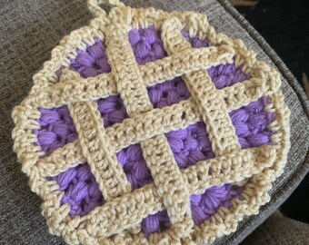 Hand crochet trivet