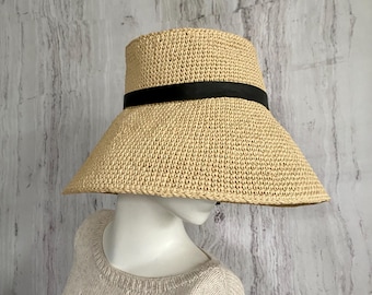Crochet Raffia Sun Hat: Wide Brim, Foldable Travel Design