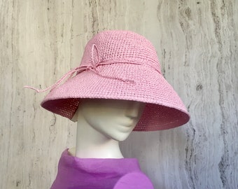 Pink wide-brimmed  crochet raffia hat