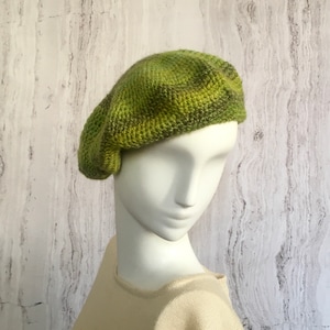 Green Crochet Beret Hat: Wool Blend Spring Autumn Accessory