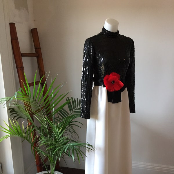 Mollie Parnis Boutique/ Lovely Formal Gown with Pockets / Black Sequin Top/ White Full-Length Skirt/ 1970s Design/ ILGWU Label/ Size 10