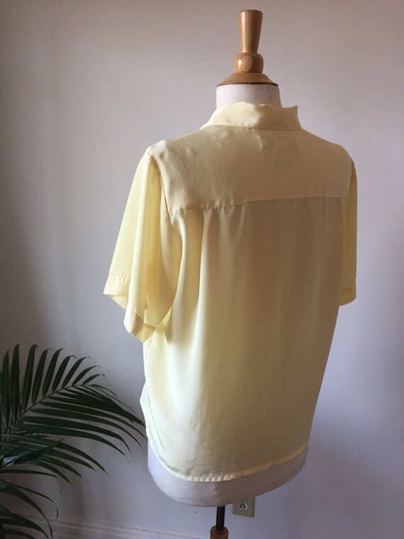 Vintage Chaus/ Soft Yellow/ Short Sleeve/ Chelsea… - image 4