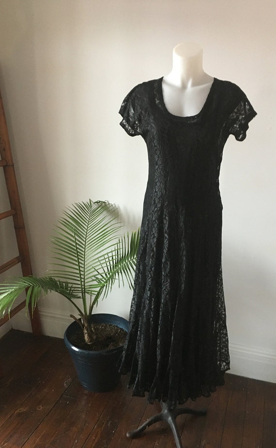 Sexy/ Black Lace/ Floral Motif/ Long Gown/ Cap Sl… - image 8