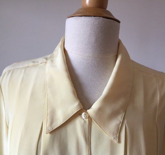 Vintage Chaus/ Soft Yellow/ Short Sleeve/ Chelsea… - image 7