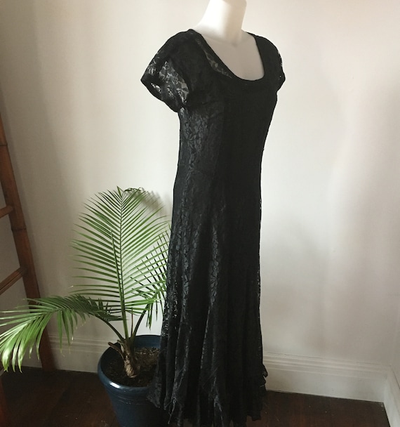 Sexy/ Black Lace/ Floral Motif/ Long Gown/ Cap Sl… - image 3