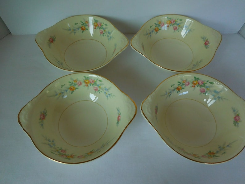 Vintage Lug BowlsHomer Laughlin Nautilus Ferndale Pattern Eggshell China L49N5Rare bowls Perfect ConditionSet of Four