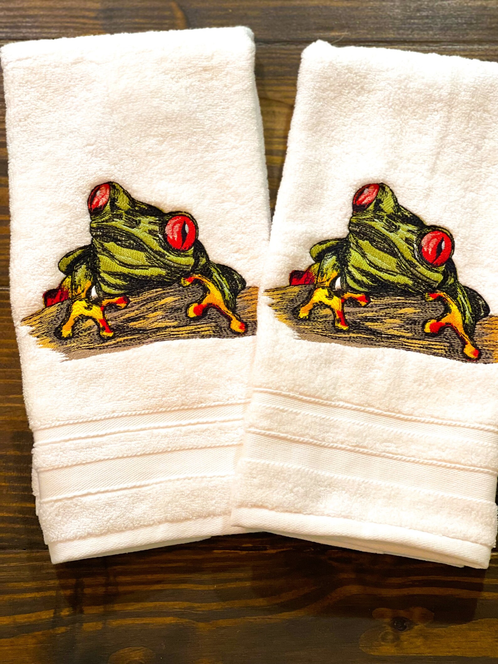 Frog Towel Set //gifts // Bath Towel Set // House Warming Gift Etsy