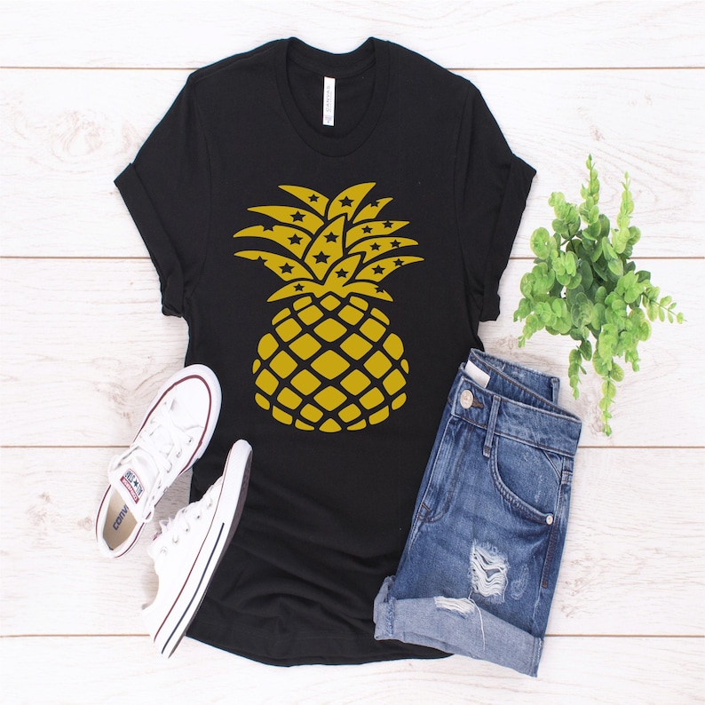 Gold Pineapple Shirt Women/'s graphic shirts Pineapple Shirts Hawaii Shirts Aloha Shirts Bachelorette Shirts