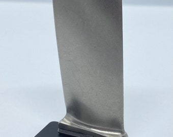 CH-47 Chinook helicopter turbine engine blade display.