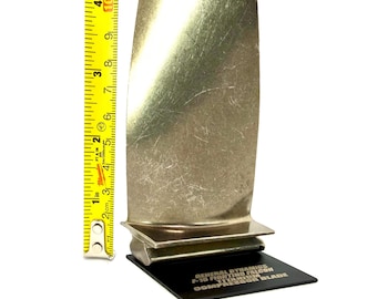 Modelo de escritorio con aspas de ventilador de motor a reacción de titanio del F-16 Fighting Falcon, Boeing, USAF, regalo de recuerdo para piloto, modelo de escritorio, premio de escuadrón, huelga