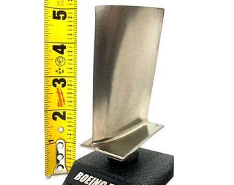 Boeing 737 CFM56 Jet Engine blade.  pilot gift desk model captain airline vintage art display