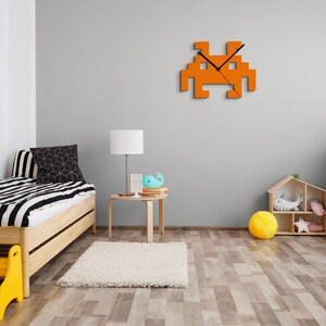 Space Invaders Retro Wall Clock 80's Arcade Game Clock Atari Game ...