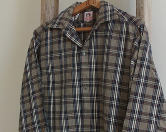 French vintage size 38 long checkered shirt / vintage plaid shirt deadstock ELTVA