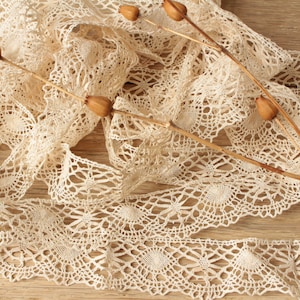 French Bobbin Lace Trim Ribbon / Puy en Velay