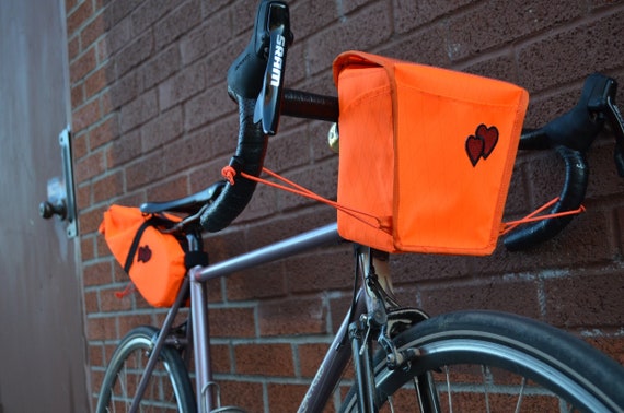 rackless handlebar bag