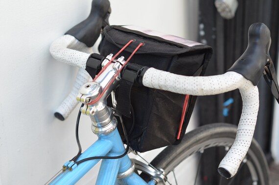 rackless handlebar bag