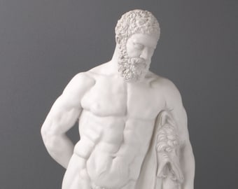 Farnese Hercules-standbeeld op zwarte basis marmeren sculptuur voor binnen- en buitentuin 60 cm (23,6")