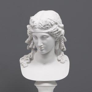 Ariadne Bust Sculpture - Antique Statue - Female Stone Sculpture Art - MADE IN EUROPE - Perfect Mom Gift - 31 cm (12.2&quot;) - The Ancient Home