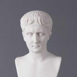 Octavian Statue - Young Augustus Bust - Roman Emperor Sculpture - MADE IN EUROPE - 20 cm / 7.8&quot; - Home Decor - Statue Art - The Ancient Home