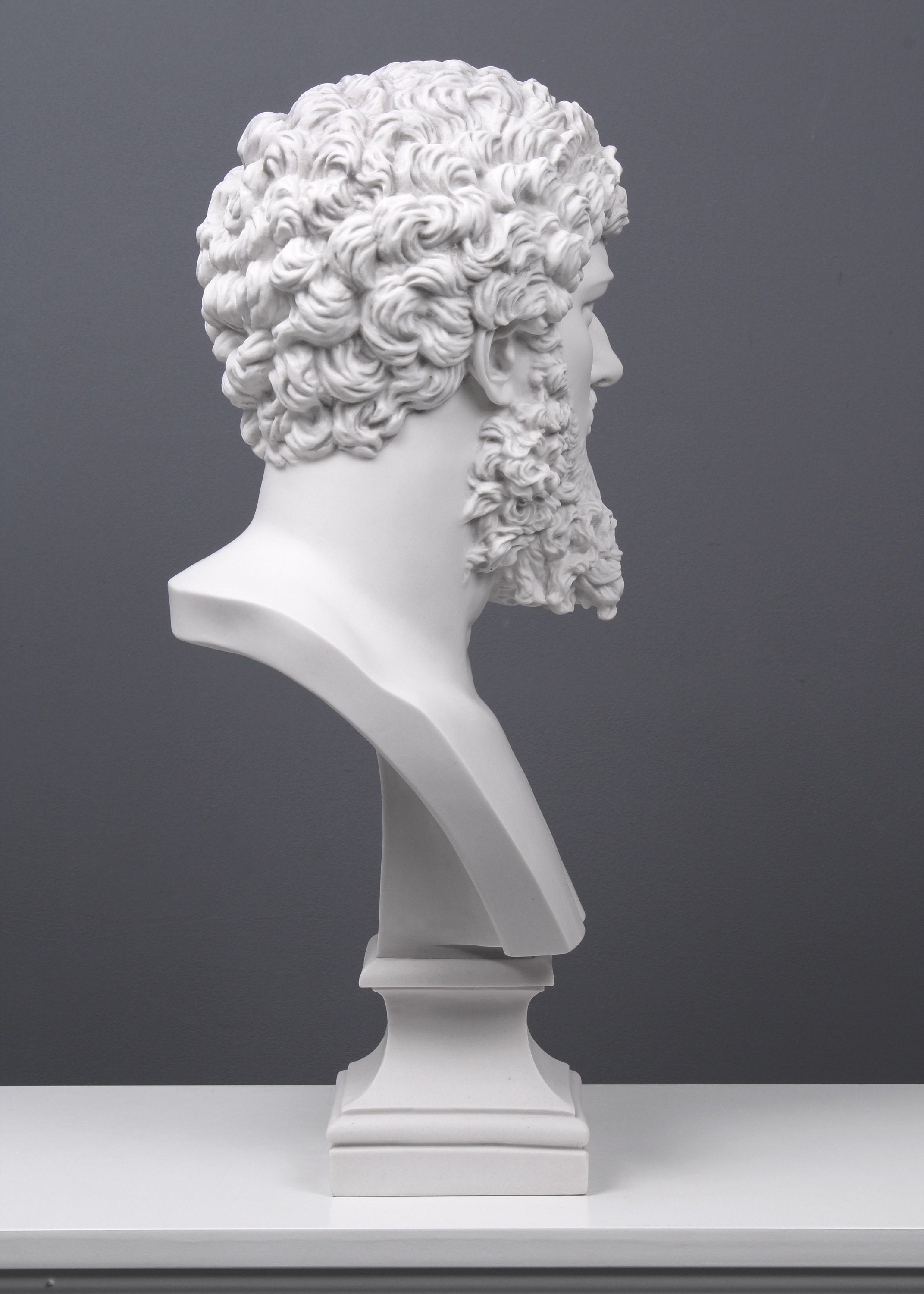 白い彫刻顔レリーフ(ルキウス・ウェルス帝) 大きめの装飾品 白い彫刻顔レリーフ(ルキウス・ウェルス帝) 大きめの装飾品