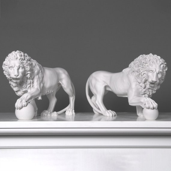 Hand Carved Marble Planter On Pedestal - 34cm dia. Hand Carved Marble Planter On Pedestal - 34cm dia.