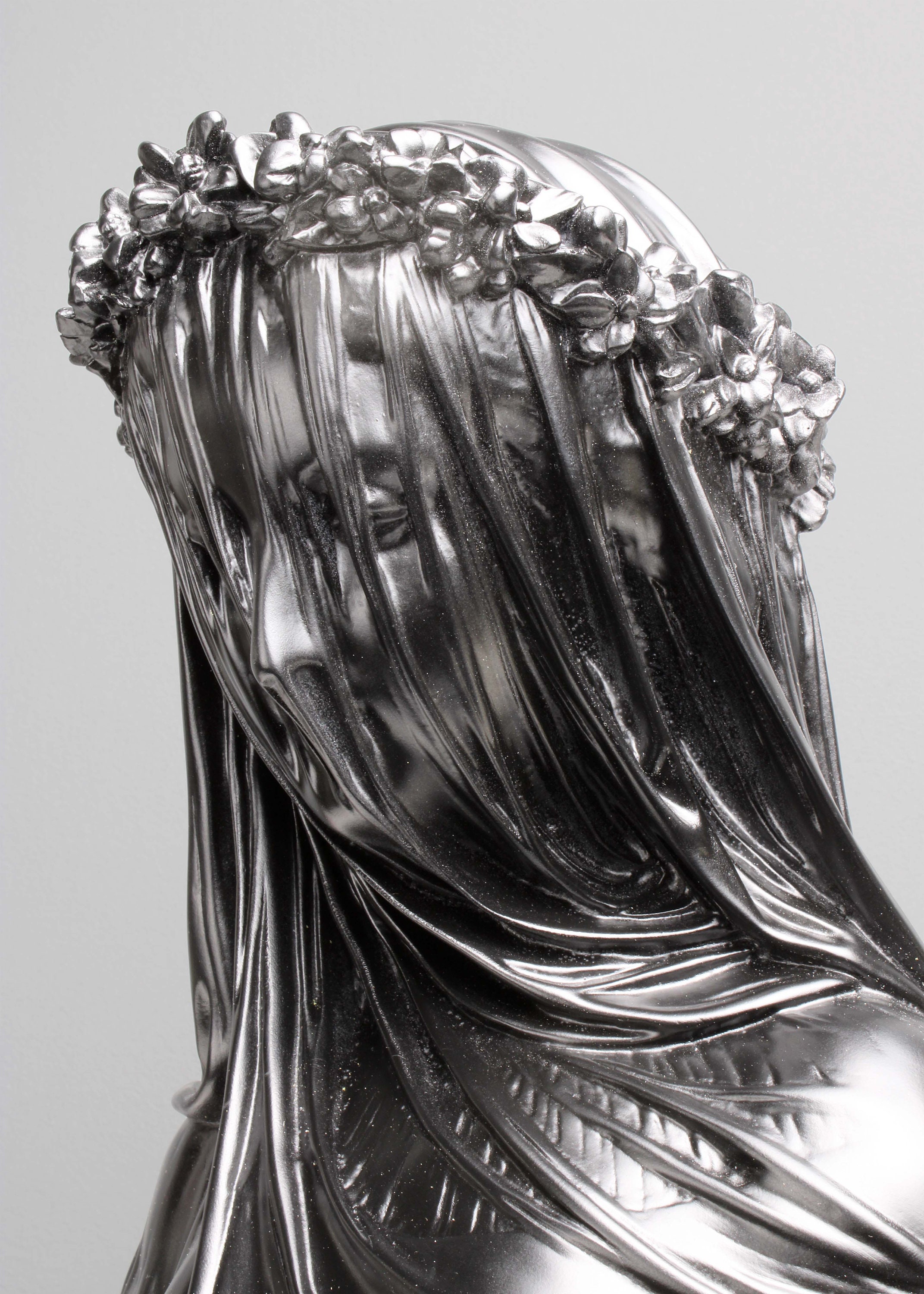 Veiled Lady Bust Sculpture in Black - Female Antique Art Statue in ...
