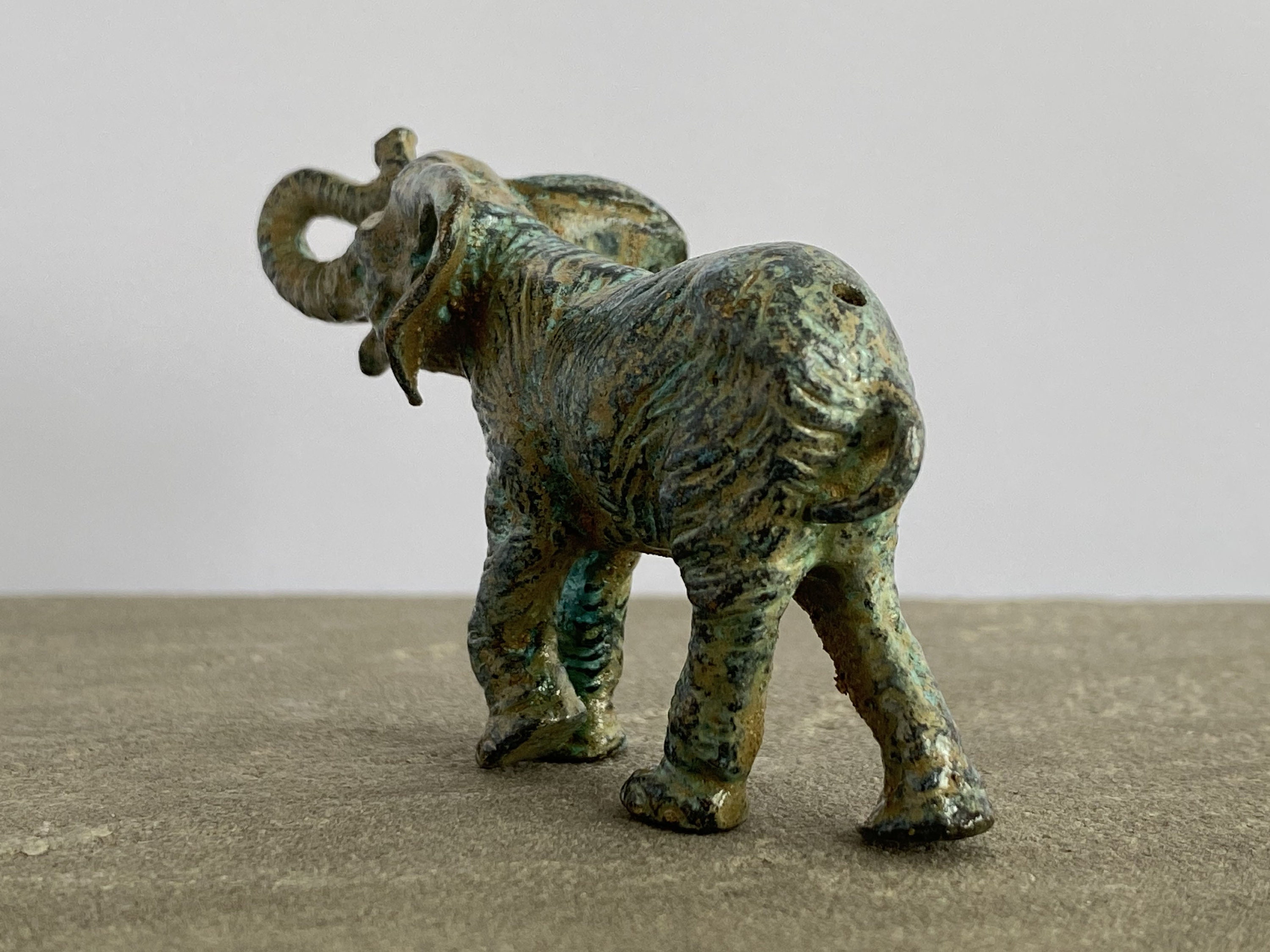 ブロンズ製象の置物（小） - ヨーロッパ製ハンドメイド - 高さ5cm / 2