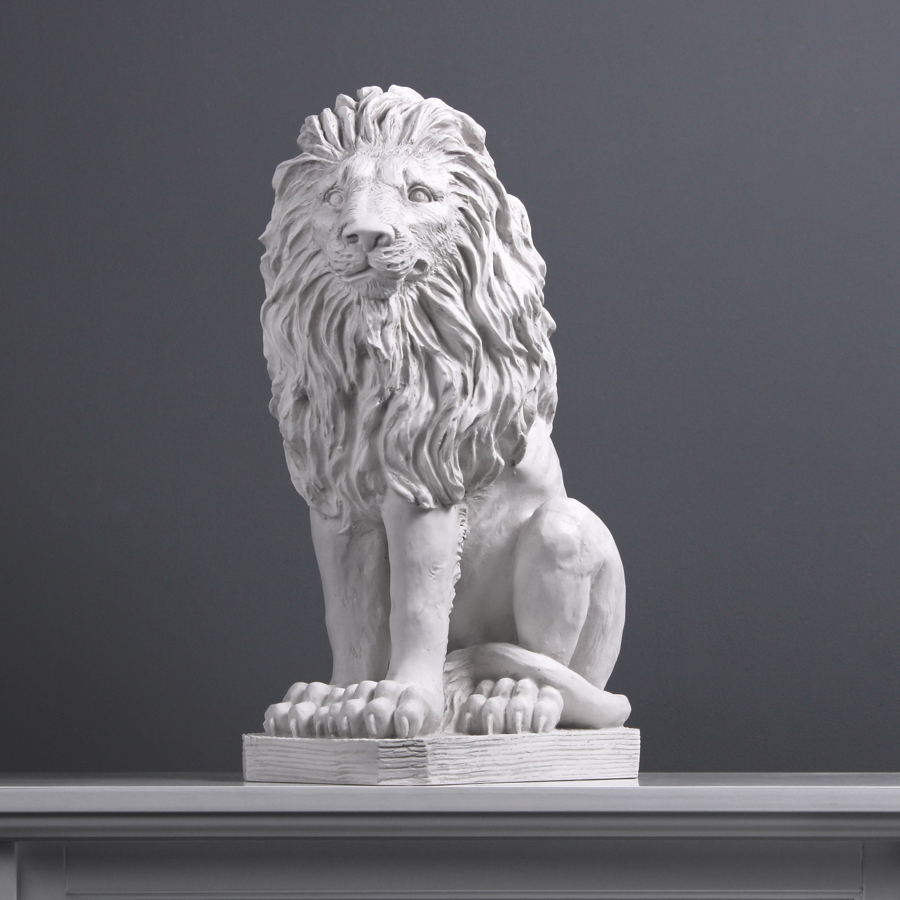 名画　彫刻画　ライオン　LION 大きな座ったライオン像 - 動物彫刻 - 54 cm (21.2