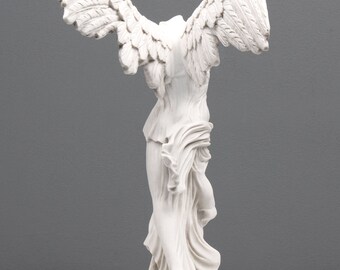 翼のある勝利の像 - ローマギリシャの女神サモトラケのニケ - 鋳造